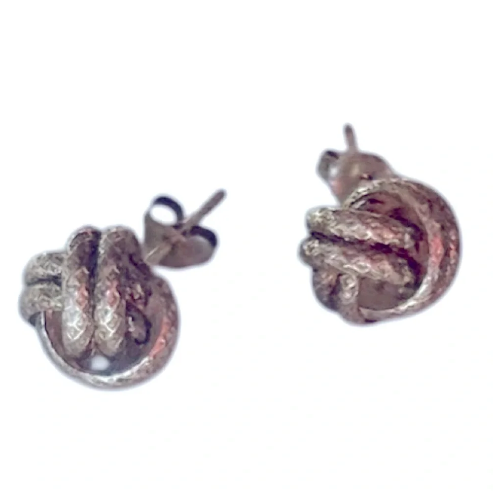 Boutique Silver tone textured  Knot pierced Earrings